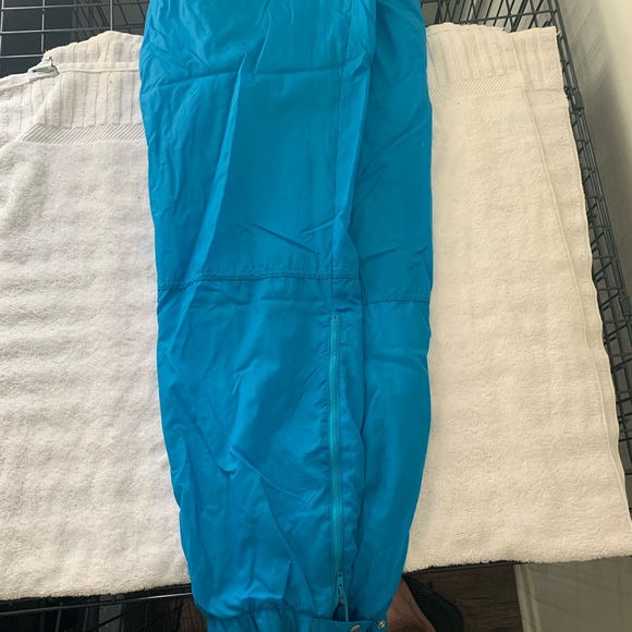 Vintage Nike swoosh pants joggers style - Picture 2 of 4